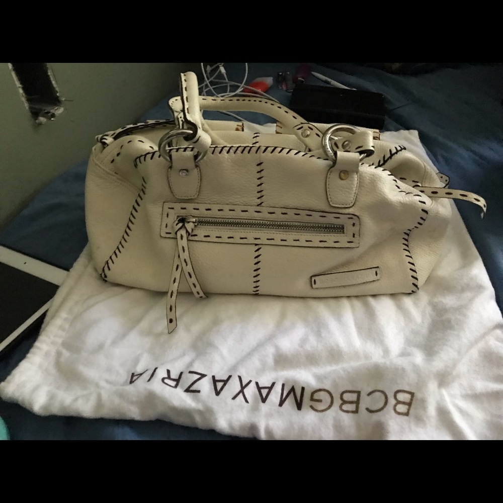 BCBG MAXAZARIA
